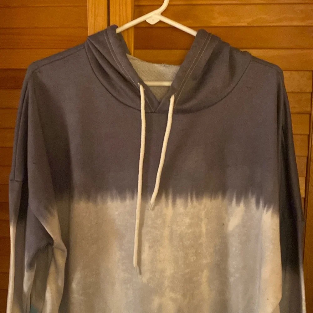 Hoodie. Cute Colors! - Picture 1 of 4